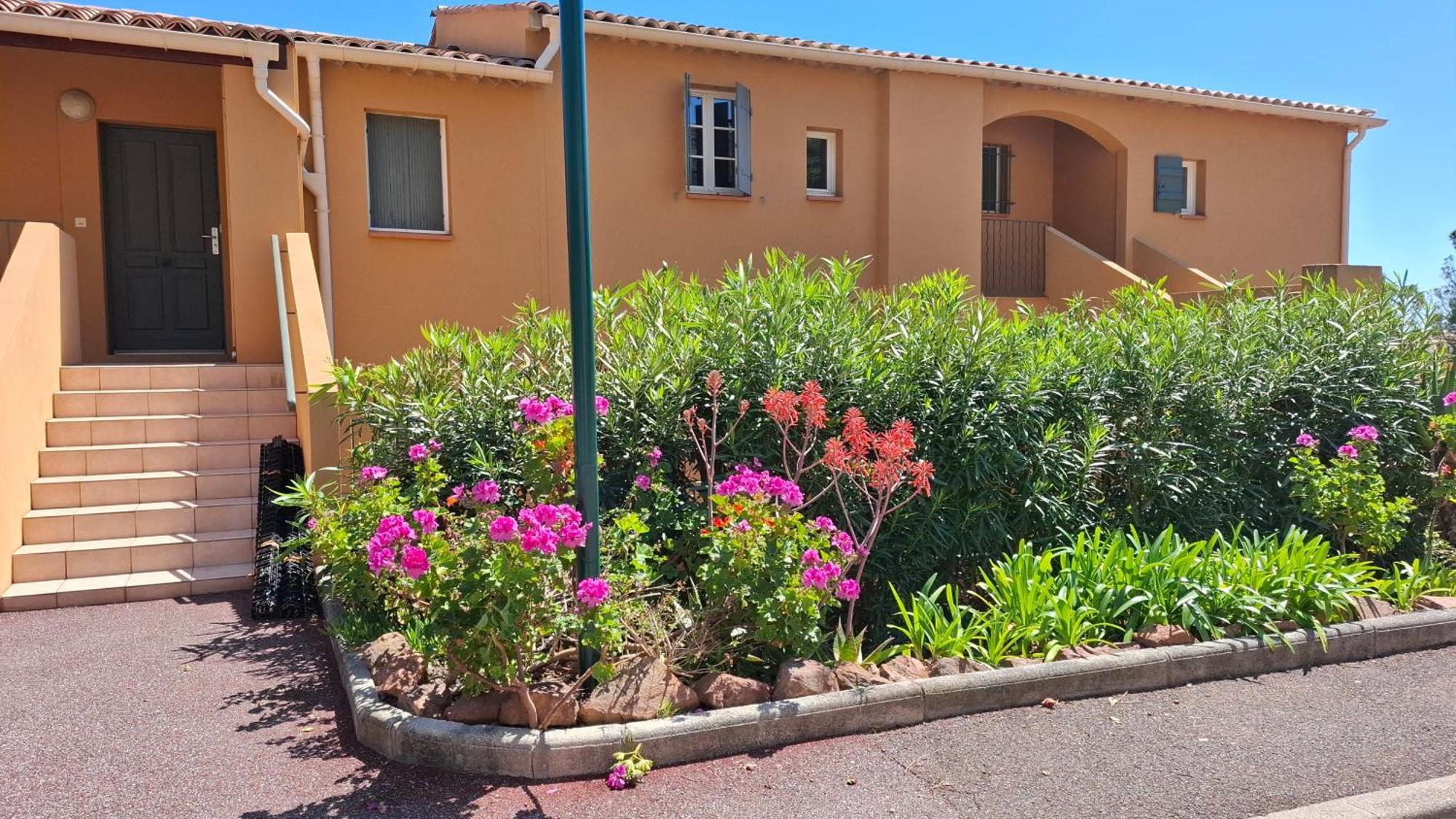 Apartament Rochemarine Panoramic Théoule-sur-Mer Zewnętrze zdjęcie